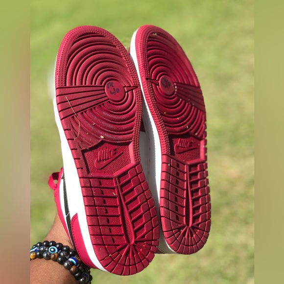 Air Jordan 1 Low Noble Red Size 5Y / 6.5 Wmns - Picture 7 of 8